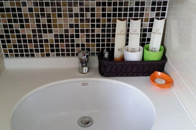 Bathroom 4, Yisuli Hotel (Dalian Hi-tech Wanda Plaza), Dalian