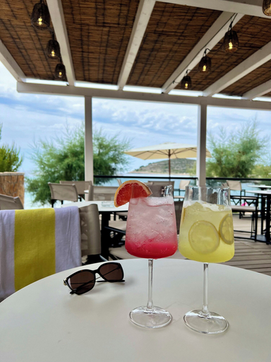 Food & Drinks 5, Moya Boutique Sleep, Marina
