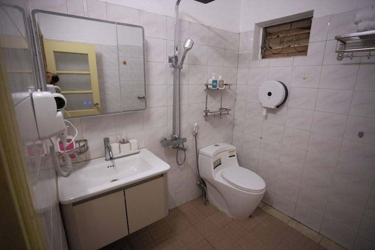 Bathroom 3, Alula Residence Homestay, Tây Hồ