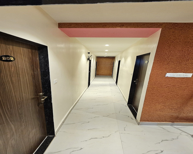 Others 1, Hotel Rishi Palace, Mumbai Suburban