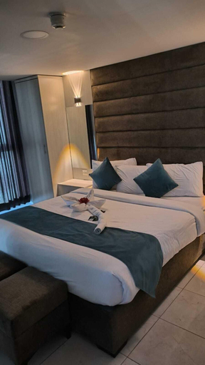 Bedroom 3, Al - Amer Palace Hotel, Wadi Essier