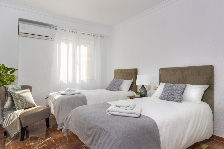 Room 4, Genteel Home Gran Capitan, Granada