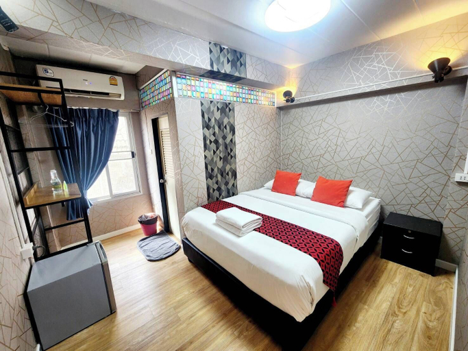 Bedroom 13
