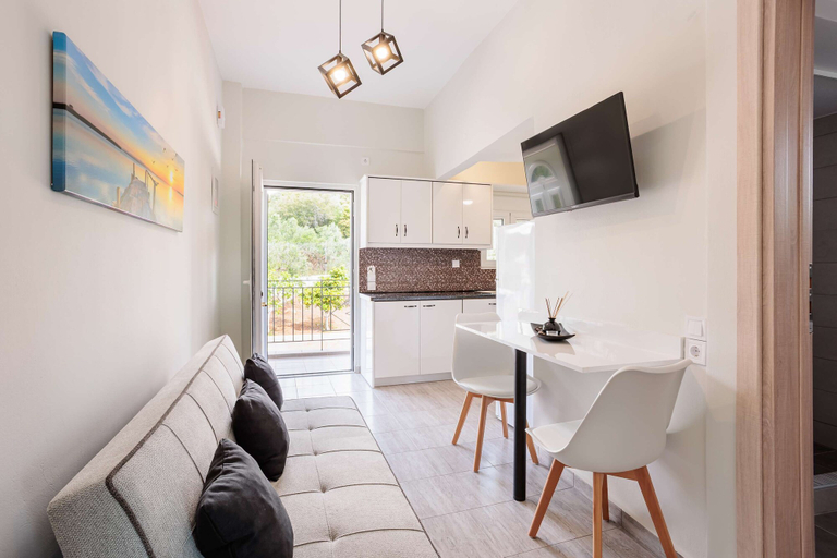 Room 2, Seaview and Sunsets - Beachside Retreats, Peloponnese