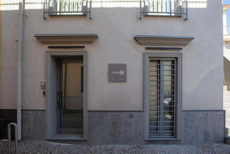 Exterior & Views 2, Palazzo 22, Napoli