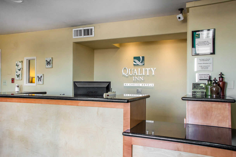 Public Area 2, Quality Inn Parker, La Paz