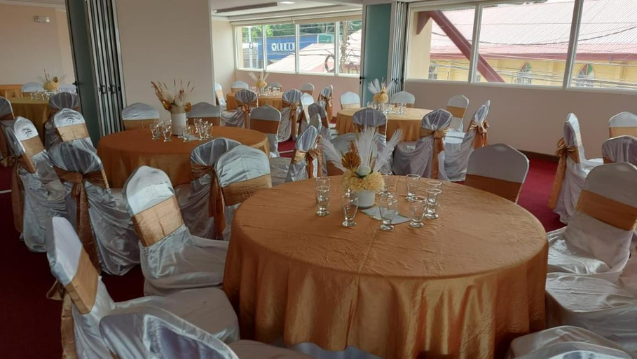 Food & Drinks 4, Hotel Puerto Limon CR, Limón