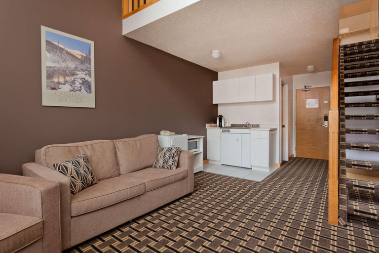 Bedroom 4, Super 8 By Wyndham Valemount, Fraser-Fort George