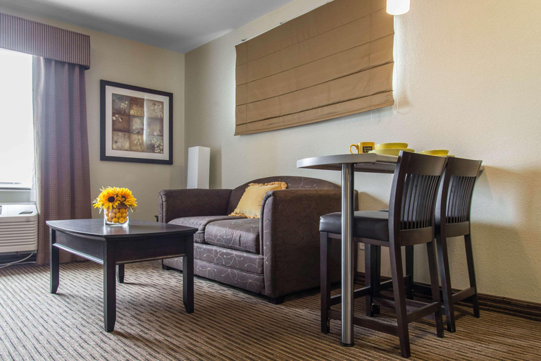 Bedroom 3, Mainstay Suites Winnipeg, Division No. 11