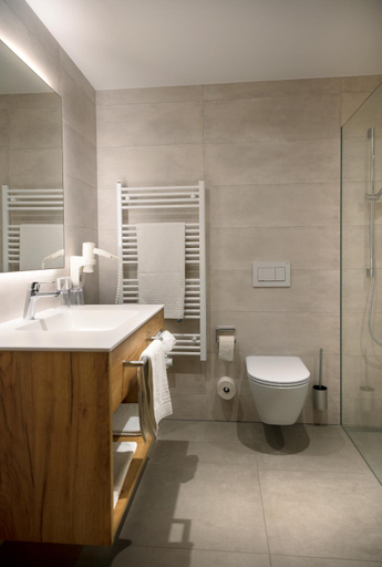 Bathroom 3, Landhotel Drei Eichen, Salzburg Umgebung