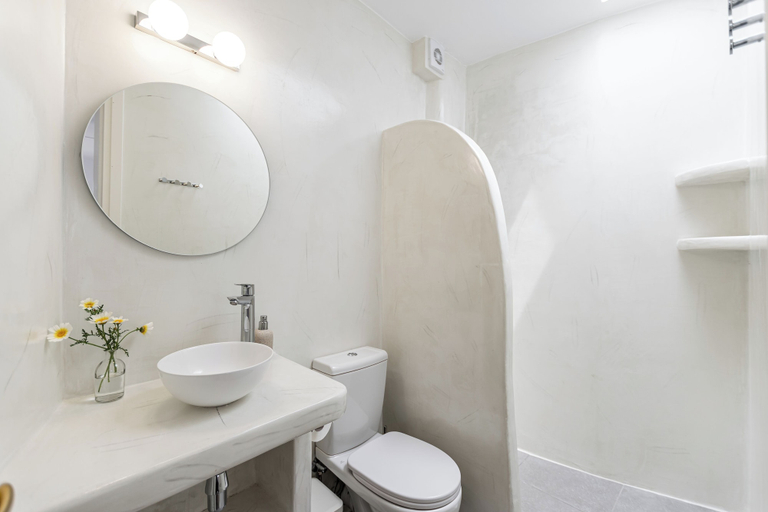 Bathroom, The Naxos Loft with view of the Castle, South Aegean