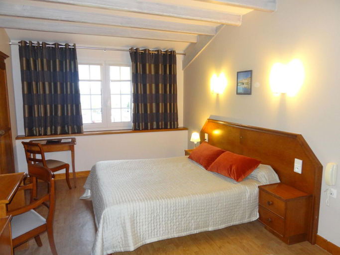 Bedroom, Hotels Logis Eskualduna Chez Katina, Pyrénées-Atlantiques