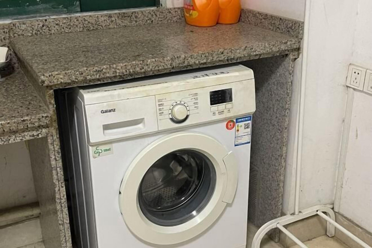 Bathroom 3, 8 Inn, Dongguan