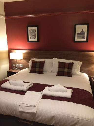 Bedroom 5, The Eagle Hotel, Highland