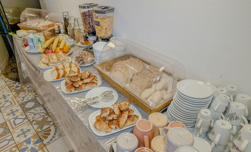Food & Drinks, Guest House Stories, Beja