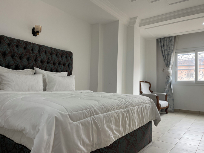 Bedroom 2, MARCY SUITES BASTOS, Mfoundi