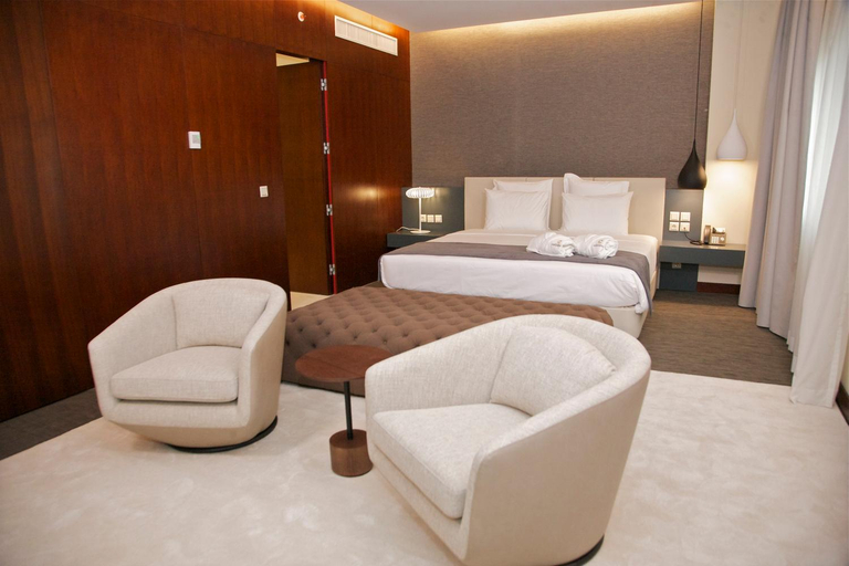 Bedroom 2, Hotel Continental Horizonte, Maianga