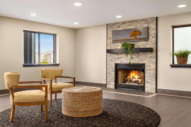 Public Area 2, Luxe Hotel Nashville Airport, Davidson