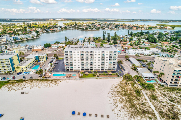 Exterior & Views 2, Sea Breeze 503, Pinellas