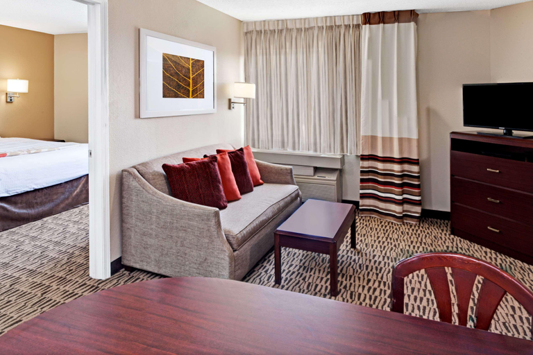 Bedroom 3, MainStay Suites Chicago Hoffman Estates, Cook