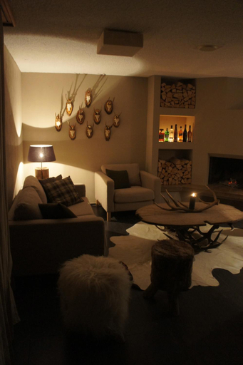 Bedroom 3, Arena Guesthouse, Imboden