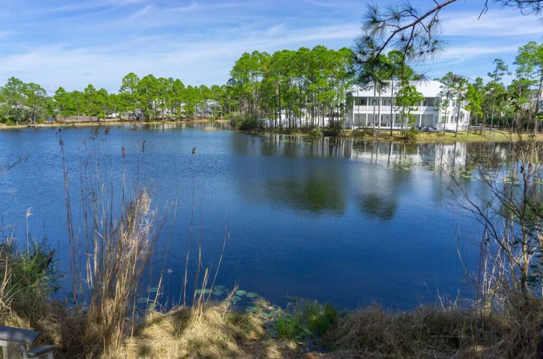 Others 4, Beachside Villas 611, Walton