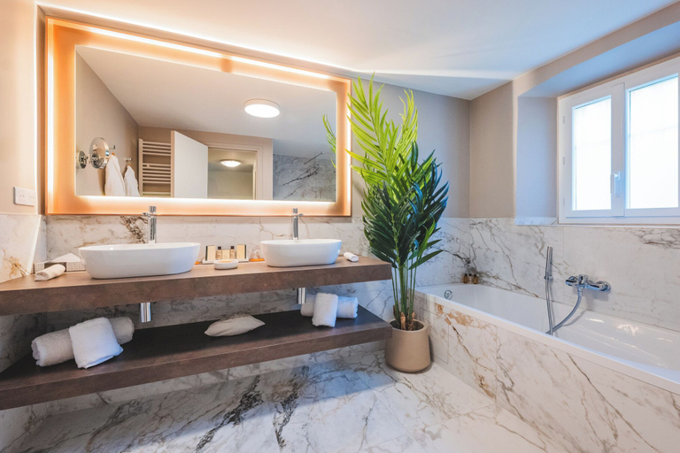 Bathroom 4, Hôtel La Mandarine, Saint-Tropez, Var