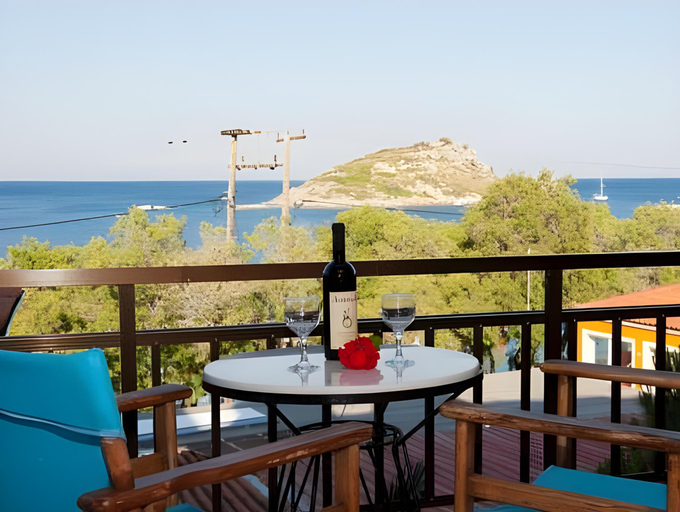 Others 5, La Grotta, Ionian Islands