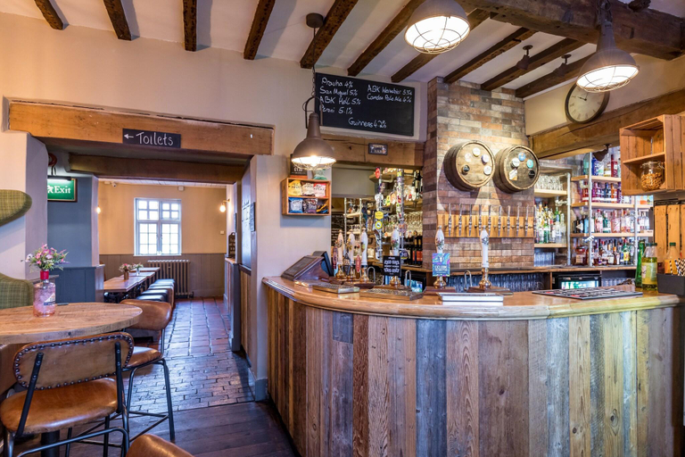 Food & Drinks 4, The Littleton Arms, Staffordshire