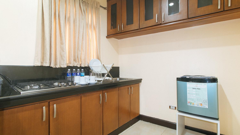 Others 4, 153 Silverio Suites Paranaque City, Parañaque