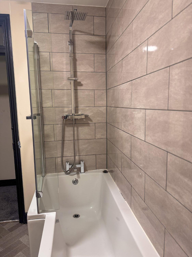 Bathroom 3, Old Crown Hotel, Birmingham
