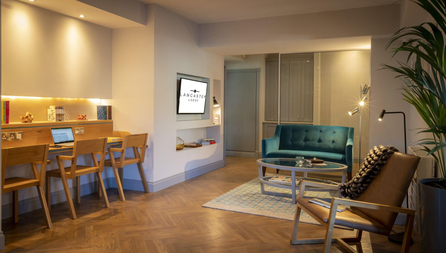 Public Area 3, Lancaster Lodge
