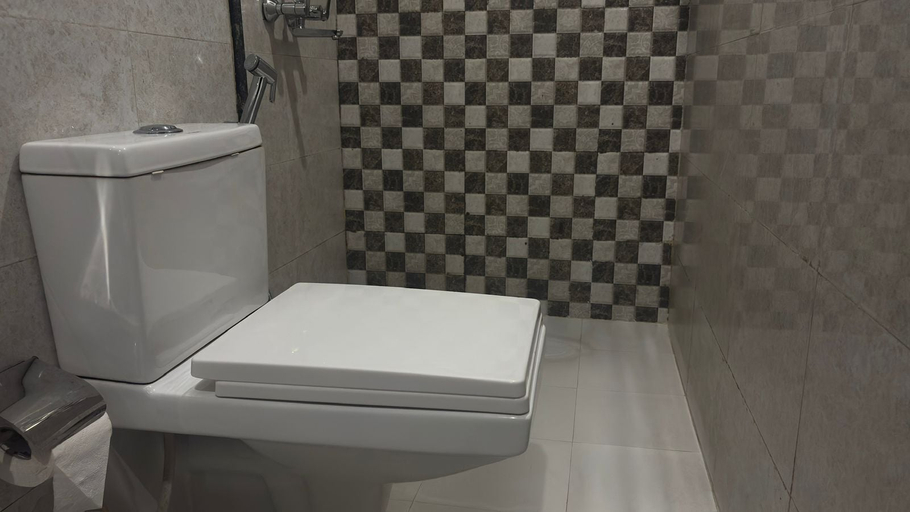 Bathroom 4, Hotel MJ Ghai Residency, Dehradun