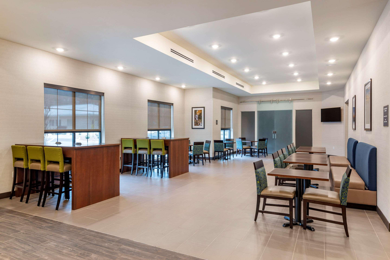 Food & Drinks 5, Comfort Suites Newnan, Coweta
