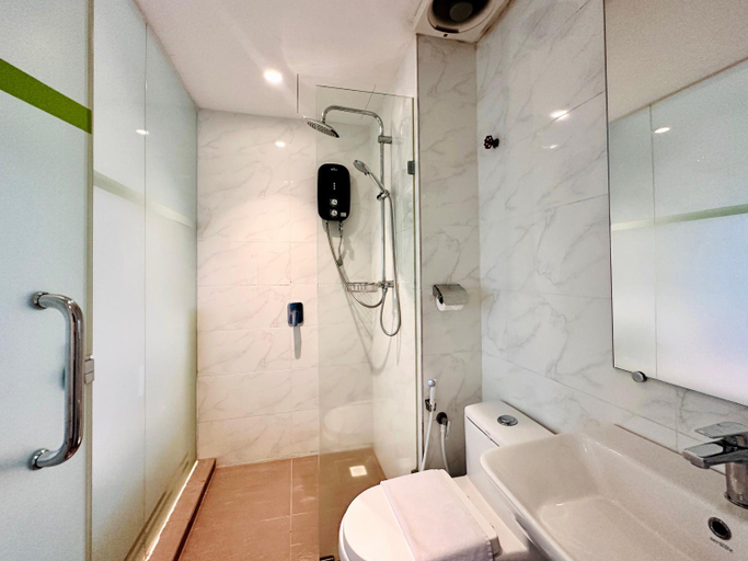 Bathroom 5, CYC Heritage Hotel, Pulau Penang