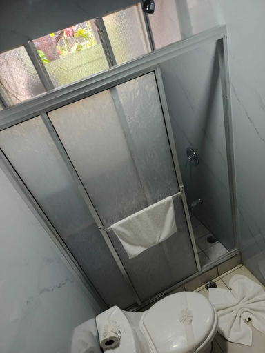 Bathroom 4, Arenal Hostel Resort, San Carlos