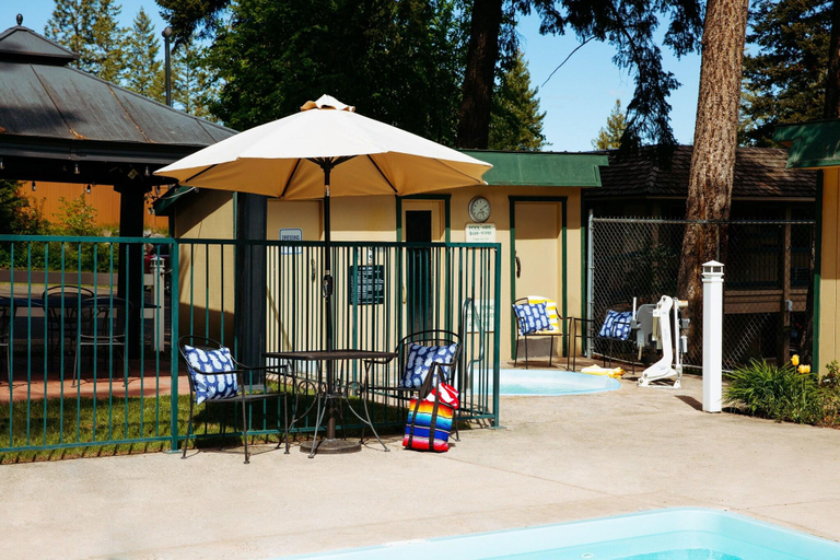 Others 5, Timbers Motel Bigfork, Flathead