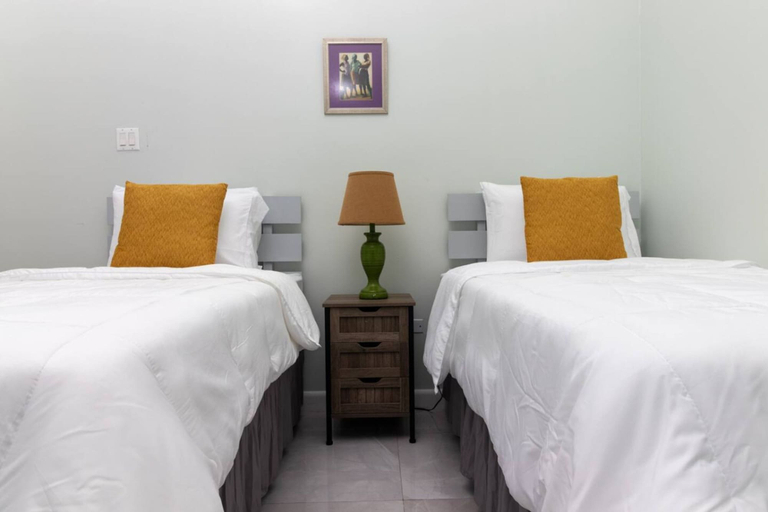 Room 4, Draxhall Beach Access Gated Community Full Air Con