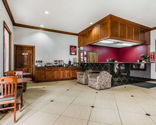 Public Area 3, Econo Lodge Inn & Suites Enterprise, Coffee