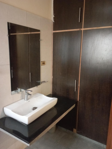 Bathroom 2, R.M Guest House , Lahore