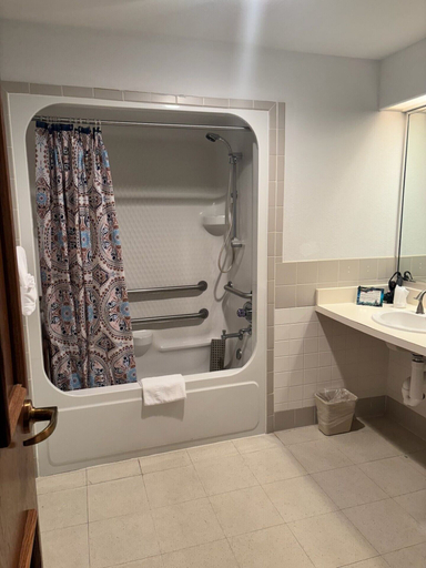 Bathroom 4, Roaring River State Park, Barry