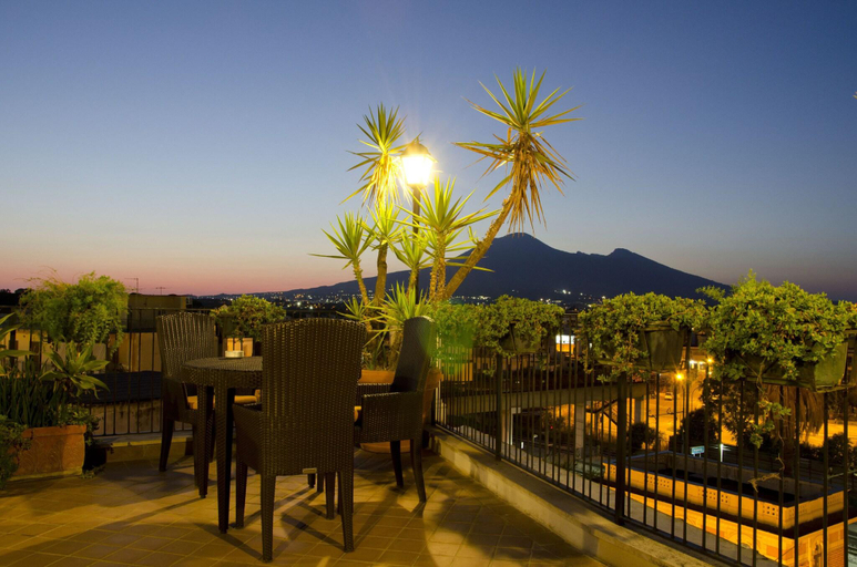 Exterior & Views 2, Hotel Palma, Napoli
