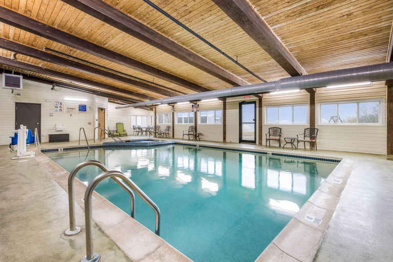 Sport & Beauty, Best Western Baraga Lakeside Inn, Baraga