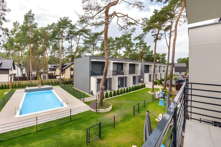 Sport & Beauty 2, story holiday home with a garden and a pool, Kamień