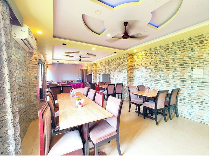 Food & Drinks 5, Coral Suites Puri, Puri