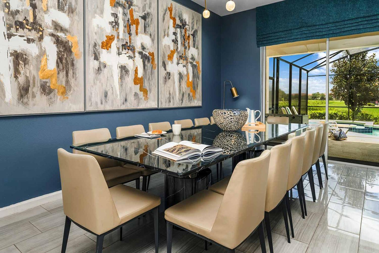 Food & Drinks 4, Fab Villa Near Parks with Princess BR, Theater, Pool, Polk