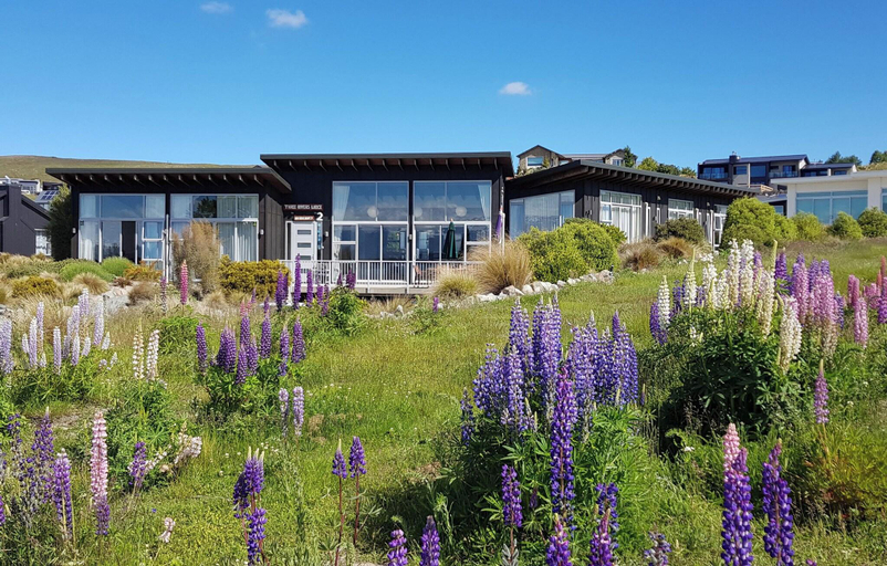 Exterior & Views 4, Three Rivers Lodge, Mackenzie