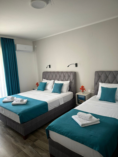 Bedroom 2, Hotel Mondo