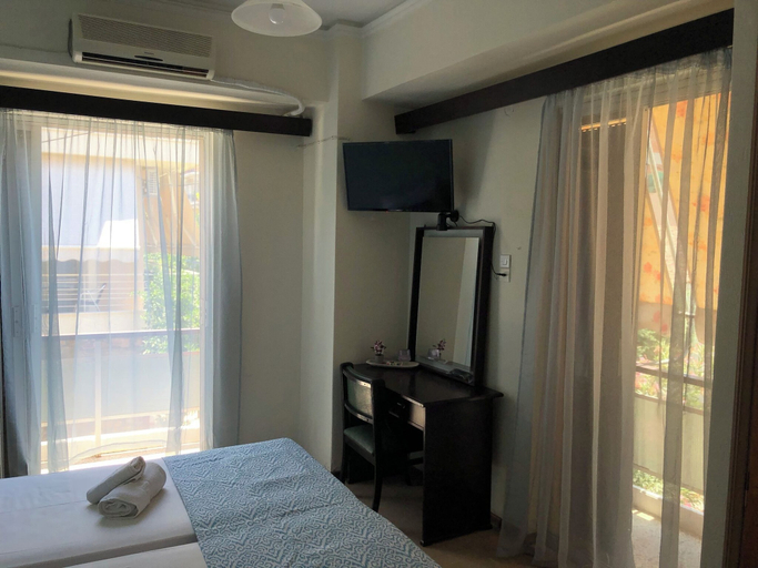Bedroom 5, HOTEL KEKROPS, Central Greece