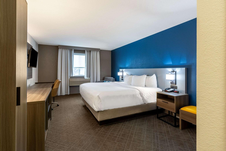Bedroom 3, Comfort Inn & Suites Fremont, Sandusky